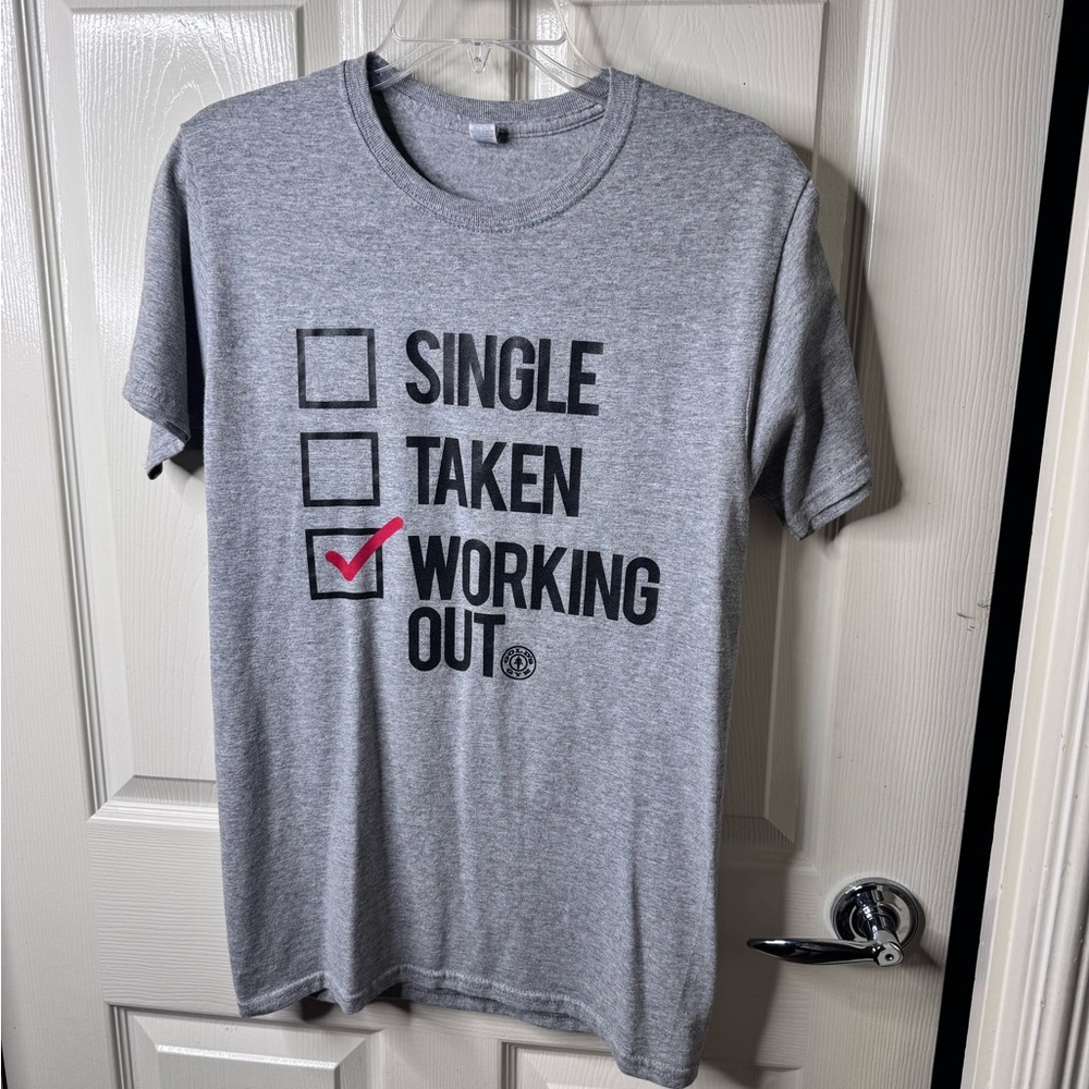 Gray Short Sleeve Tee with Workout Checklist